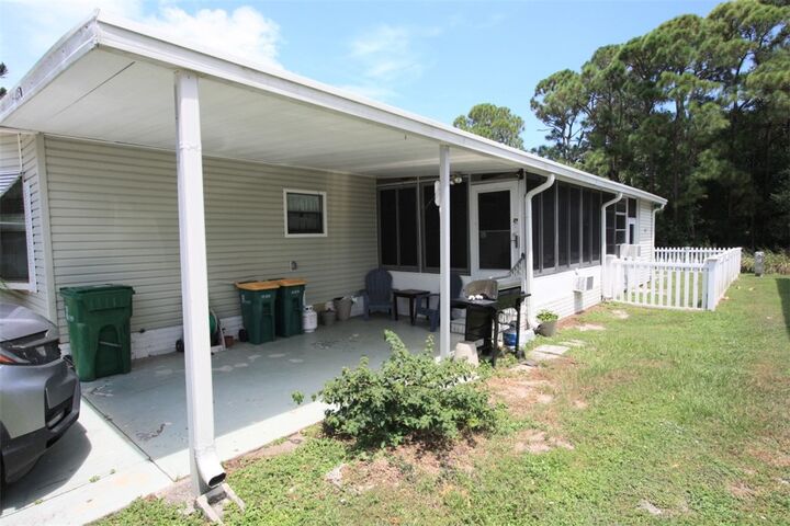 Property Photo:  435 Egret Circle  FL 32976 