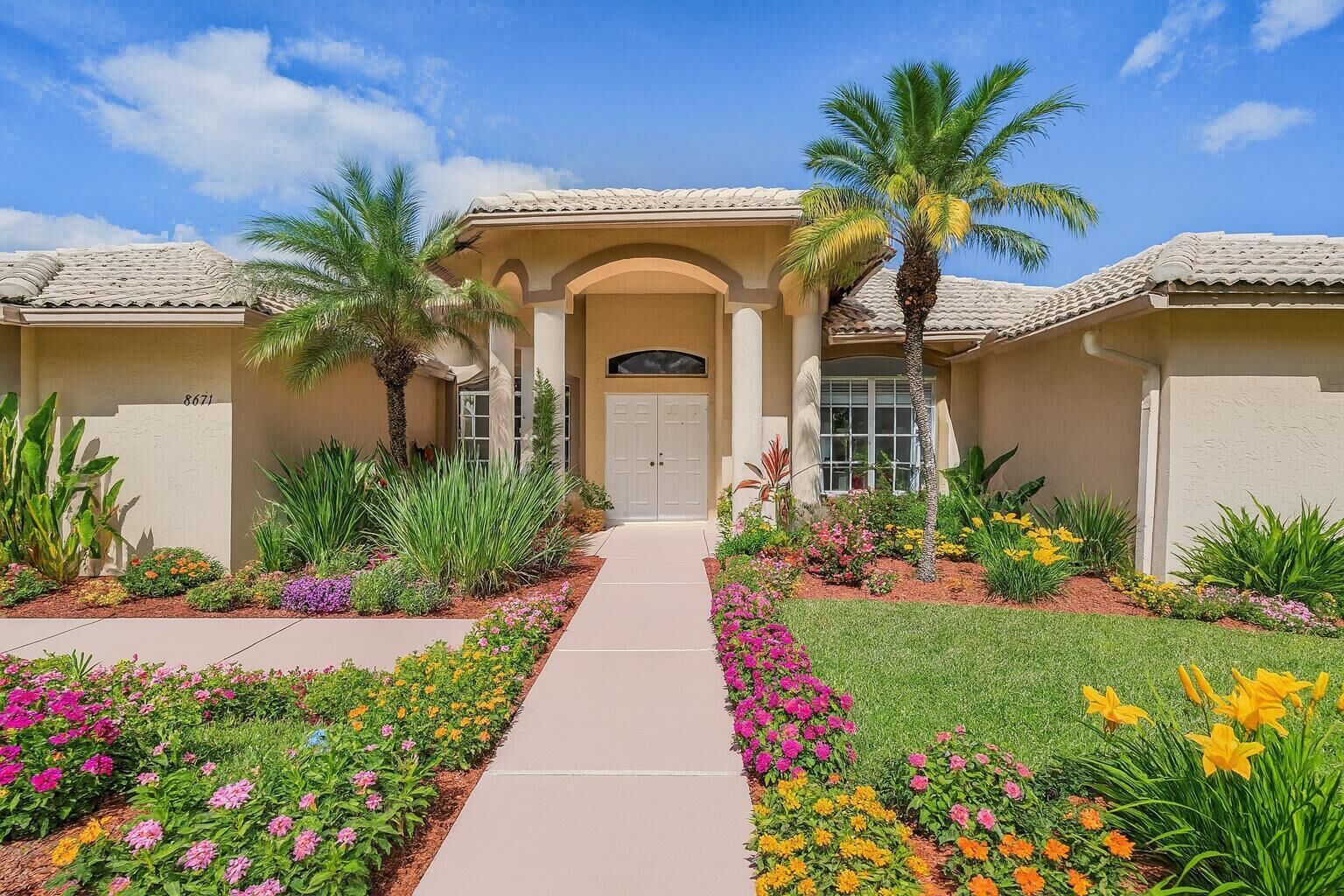 Property Photo: 8671 155th Place N FL 33418