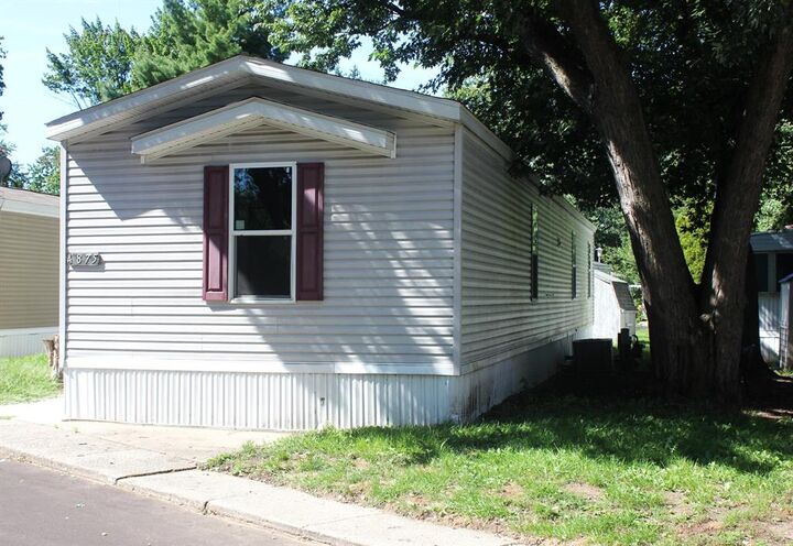 Property Photo:  4875 Pamela Avenue SE  MI 49548 