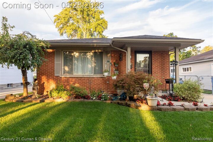 Property Photo: 5635 Clippert Street MI 48125