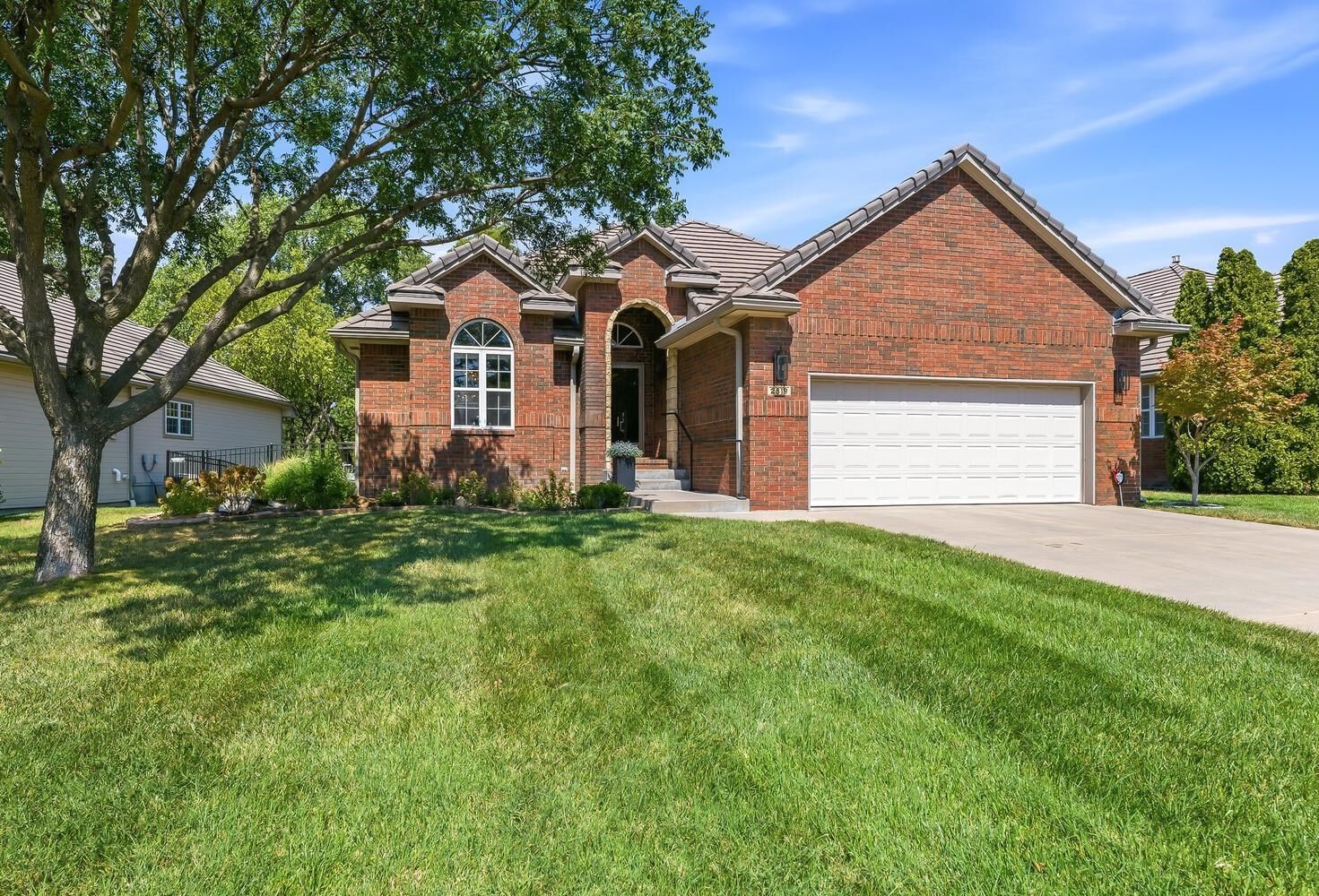 Property Photo:  2819 N Plumthicket Circle  KS 67226 
