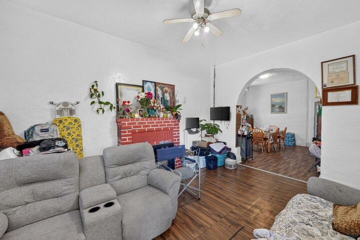 Property Photo:  156 Elm Street  CA 95076 