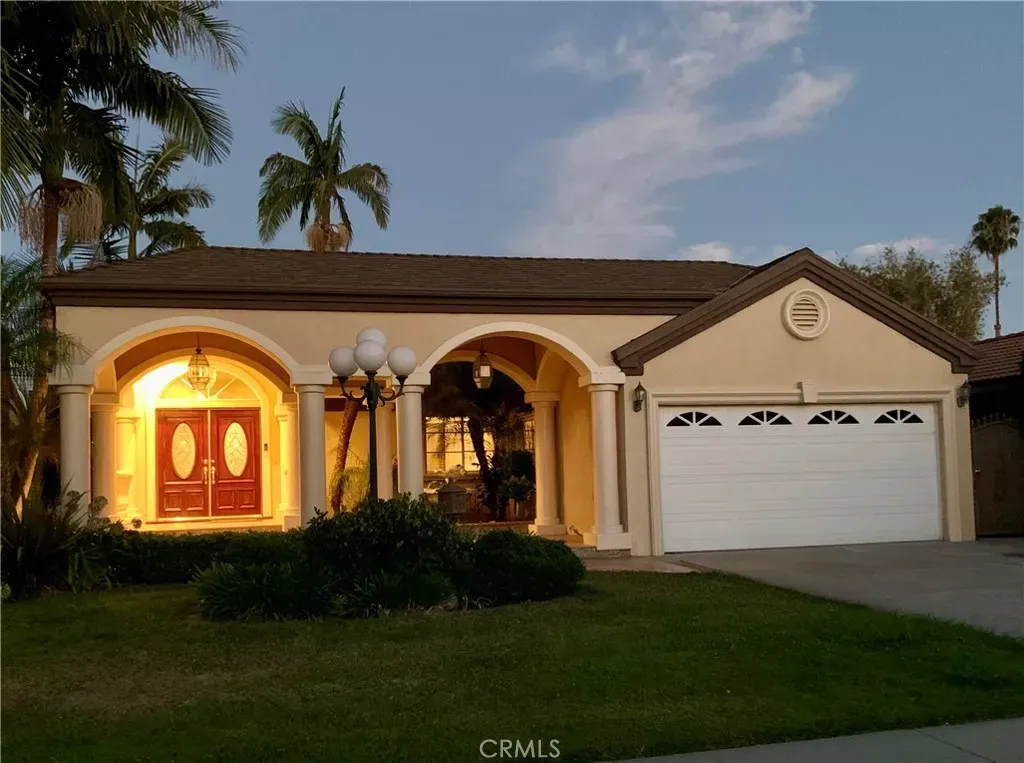 Property Photo:  10312 Pomering  CA 90241 