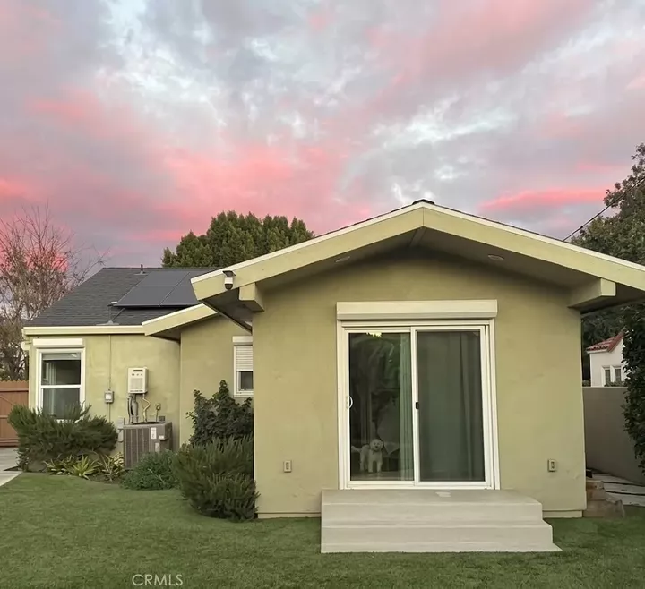 Property Photo:  851 N Cordova  CA 91505 