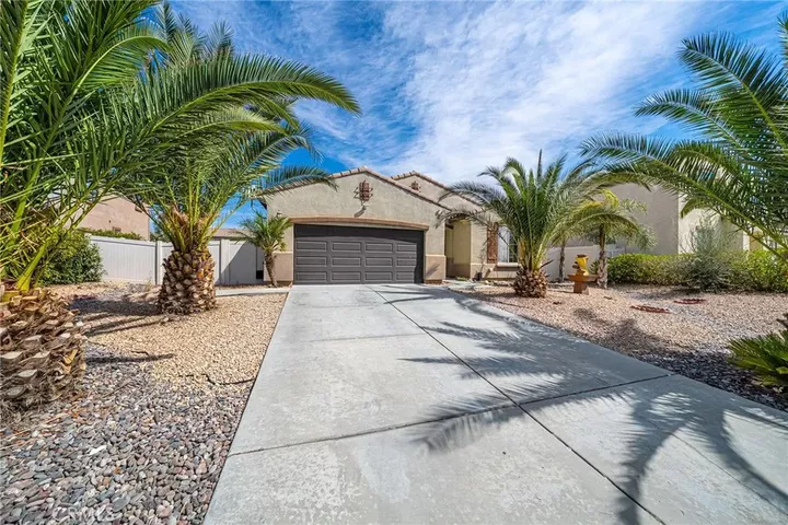 Property Photo: 1070 Viscano Court CA 92571