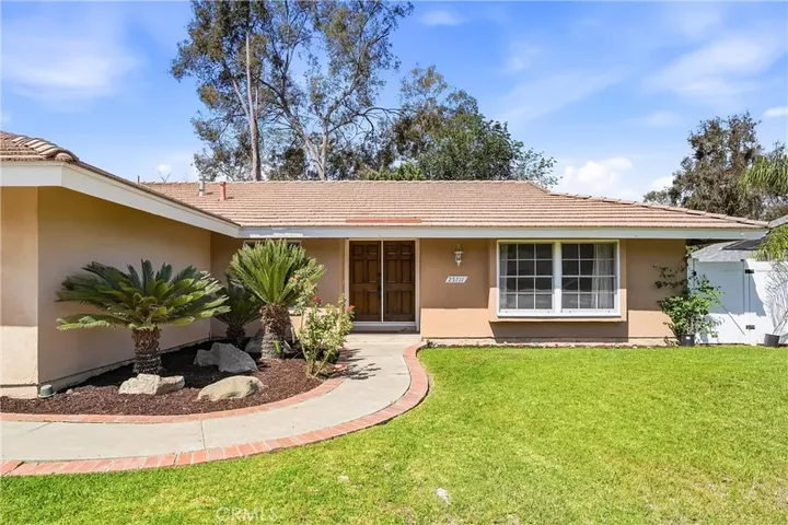 Property Photo:  25711 Chrisanta Drive  CA 92691 