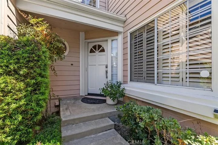 Property Photo:  6 Seadrift 81  CA 92604 
