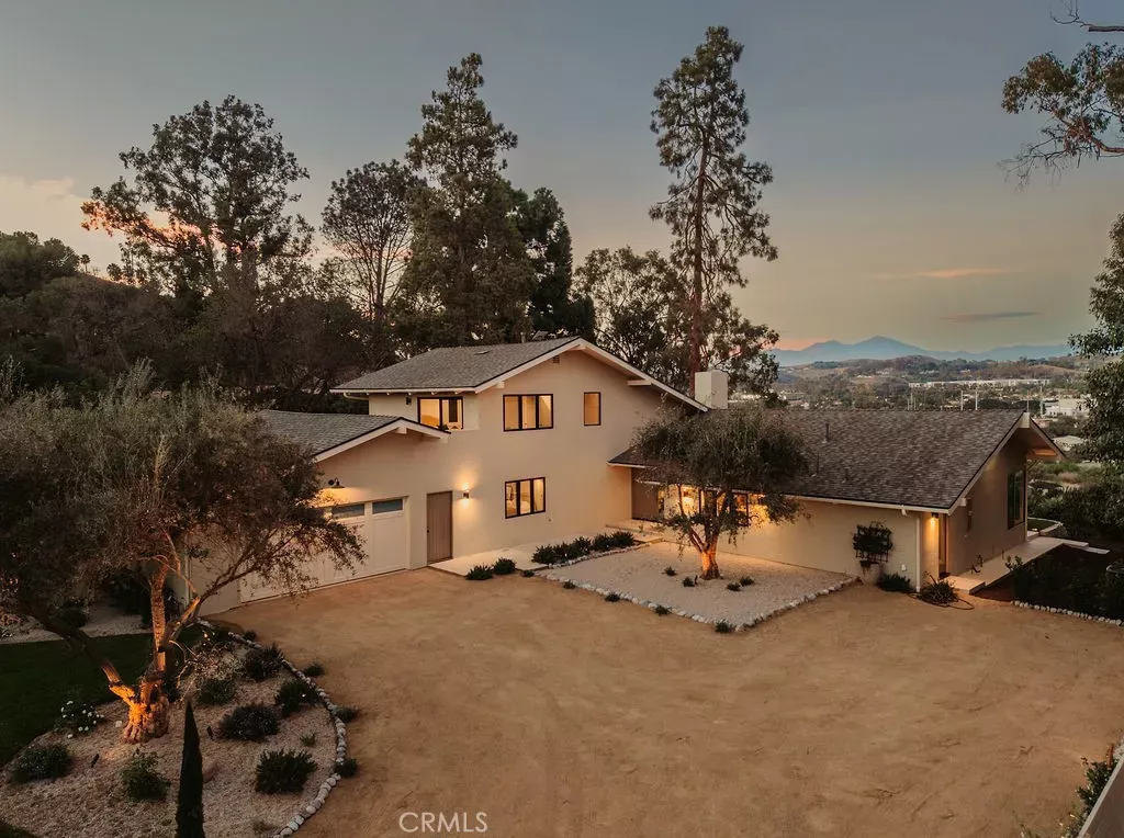 Property Photo:  31523 Aguacate Road  CA 92675 