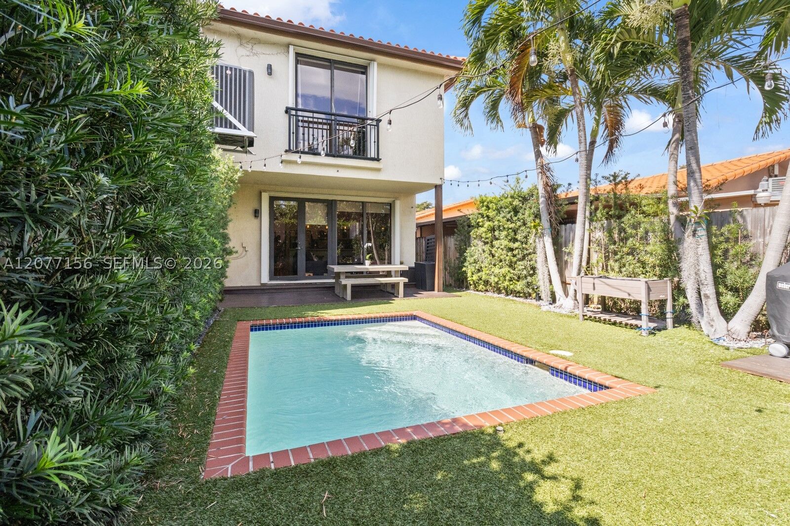 Property Photo:  1211 SW 14th Ave 1211  FL 33135 