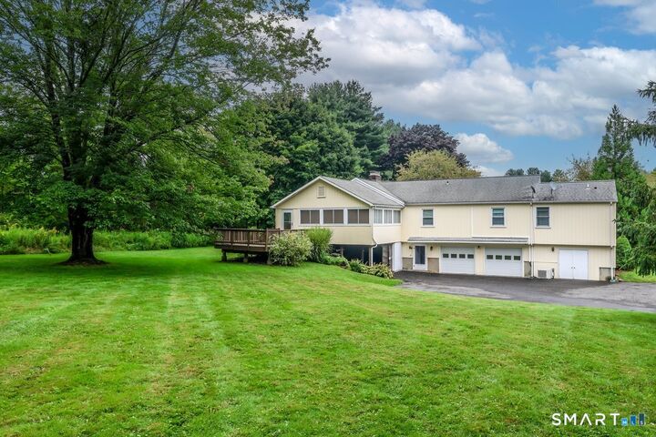 Property Photo:  11 Jefferson Drive  CT 06776 
