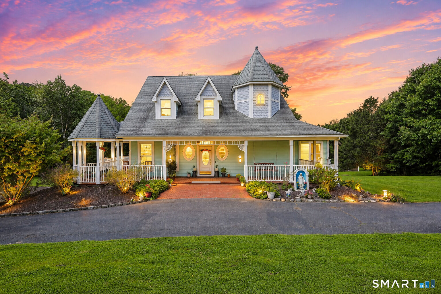Property Photo:  112 Idlewood Road  CT 06716 