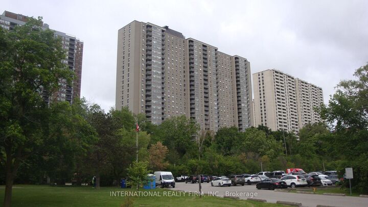 75 Emmett Avenue 503 — photo 1