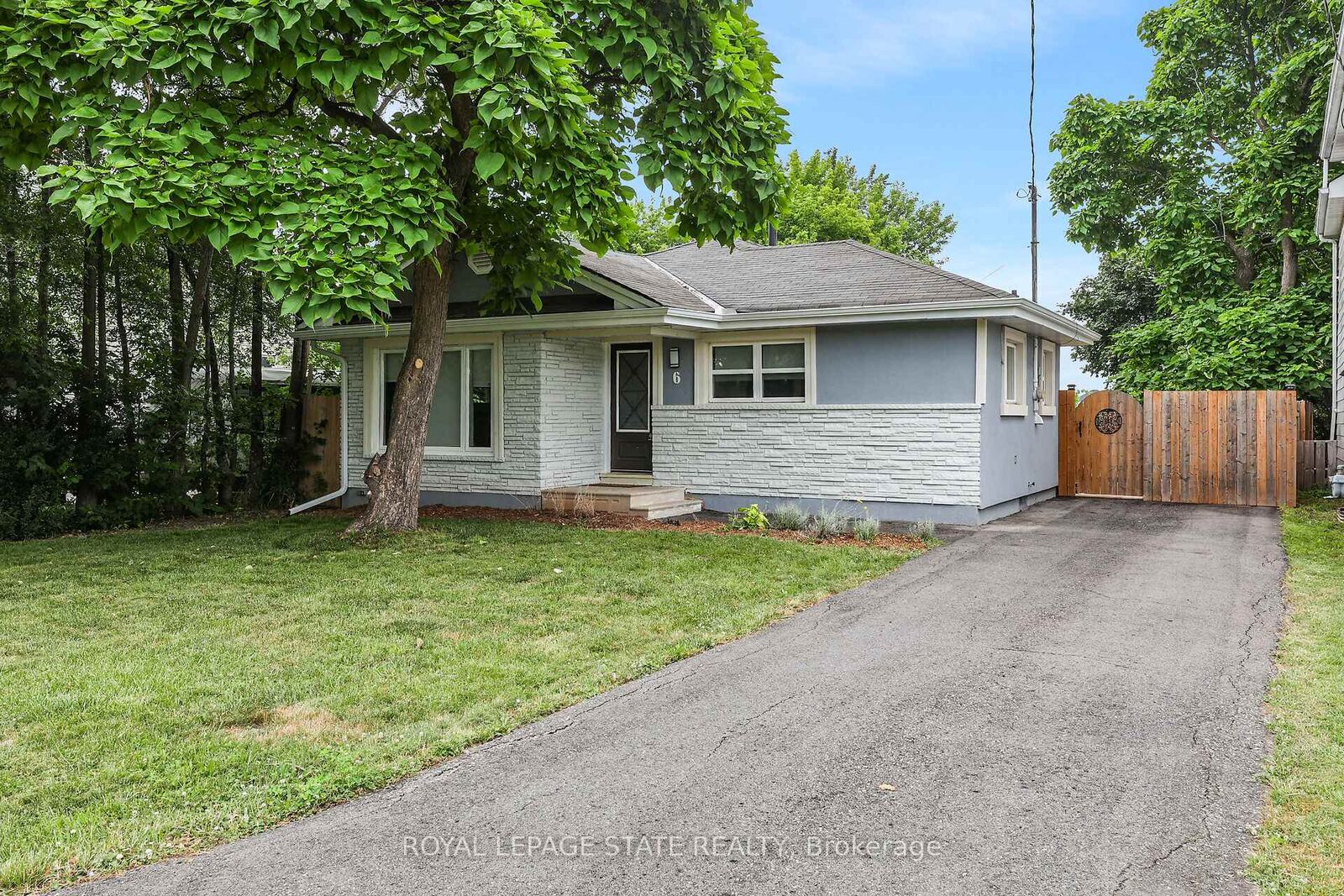 Property Photo:  6 Lincoln Avenue  ON L3M 1Y4 