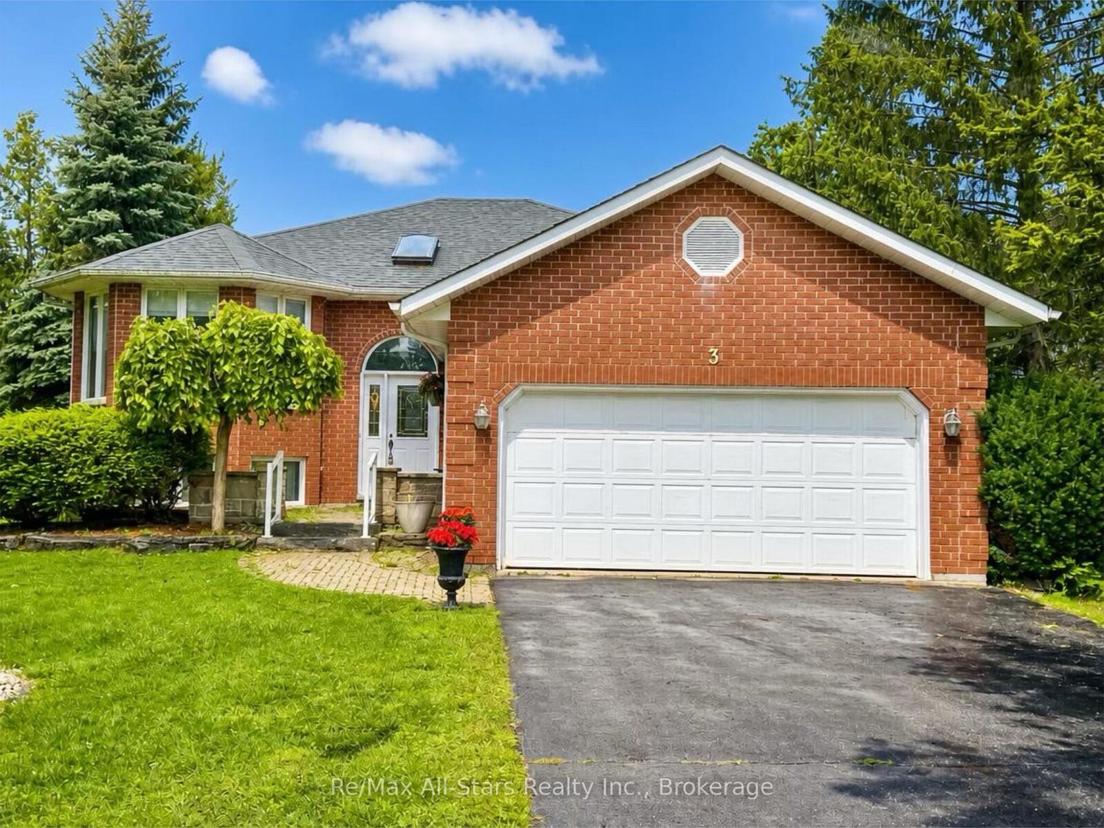 Property Photo:  3 Governors Drive  ON K0M 1A0 