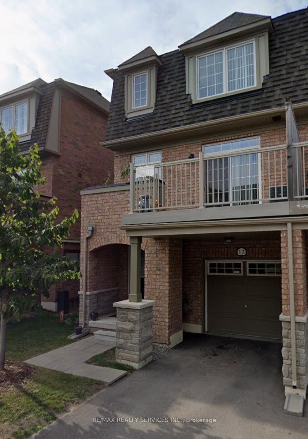 Property Photo: 12 Utopia Way N 12 ON L6P 4A6