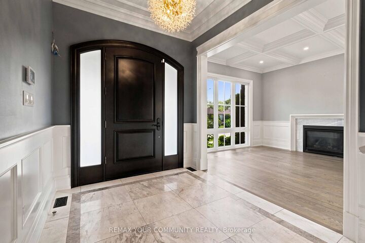 Property Photo:  1226 Ogden Avenue  ON L5E 2H4 