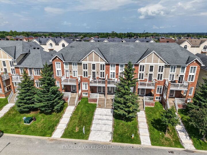 Property Photo:  123 Eye Bright Crescent  ON K1V 2K6 