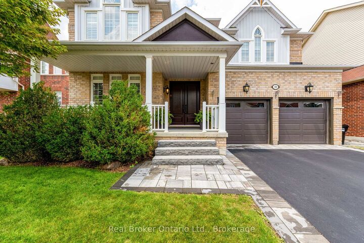 Property Photo: 50 The Queensway N/A ON L4M 7J3