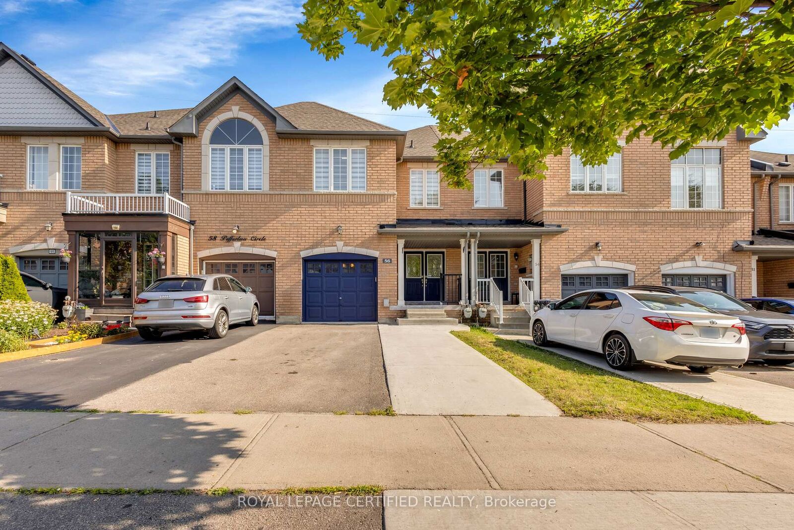Property Photo: 56 Pefferlaw Circle ON L6Y 0K1