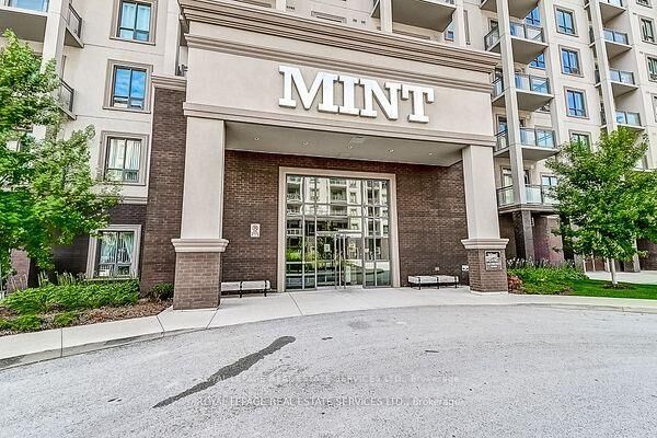 Property Photo: 2490 Old Bronte Road 503 ON L6M 0Y5