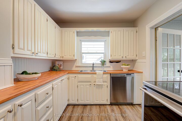 Property Photo:  99 Shantz Lane  ON N2A 1T7 
