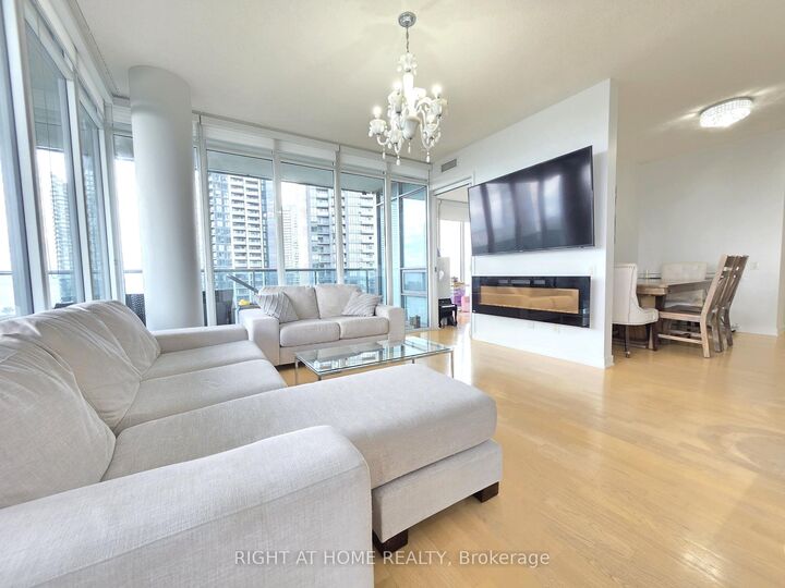 Property Photo:  90 Park Lawn Road 2108  ON M8Y 0B6 