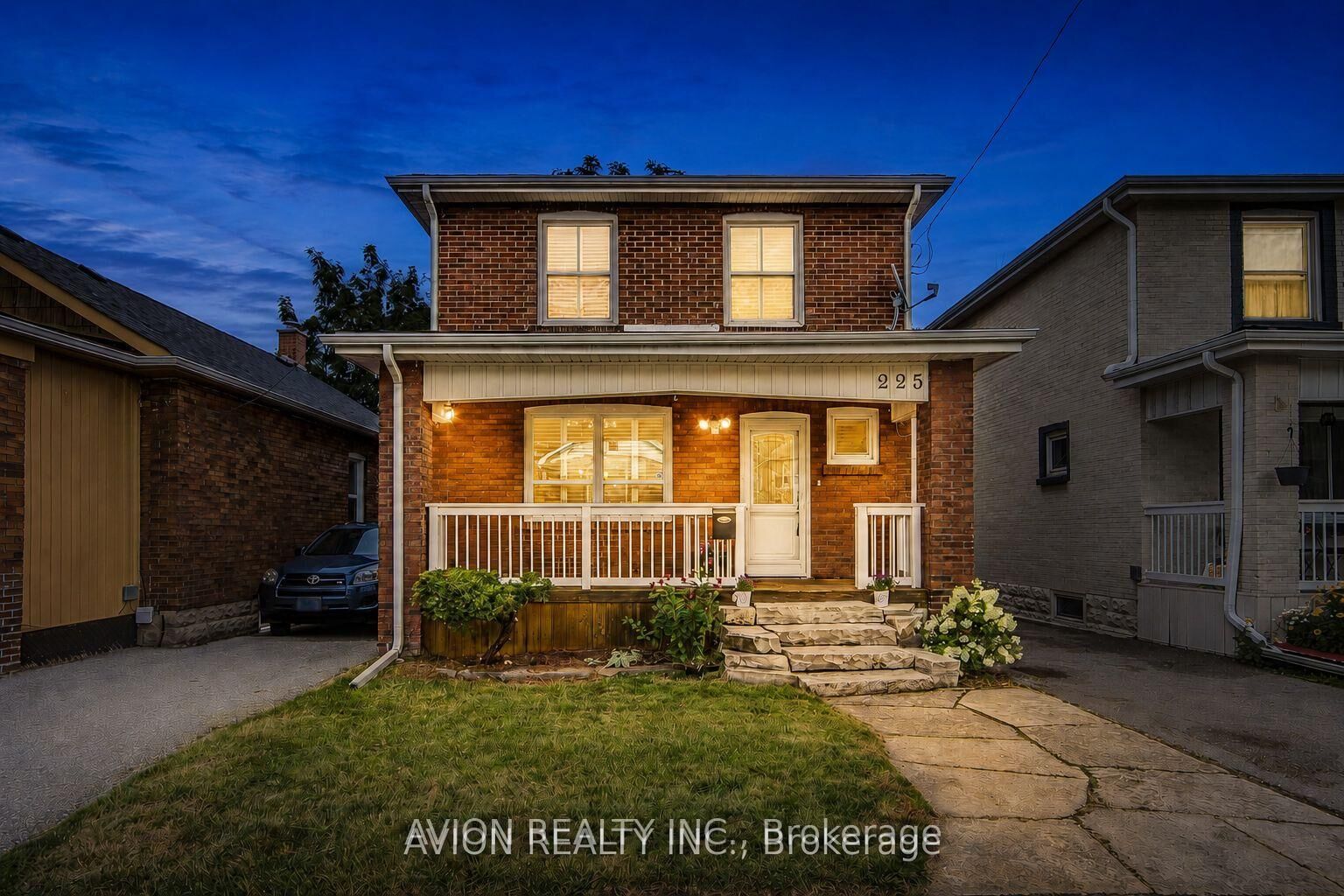 Property Photo: 225 Clarke Street ON L1H 5G2
