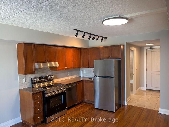 2737 Keele Street 407 — photo 1