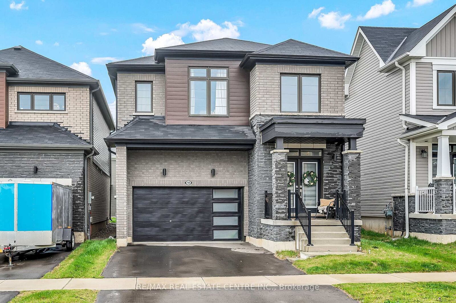 Photo de la propriété:  198 Whithorn Crescent  ON N3W 0C9 