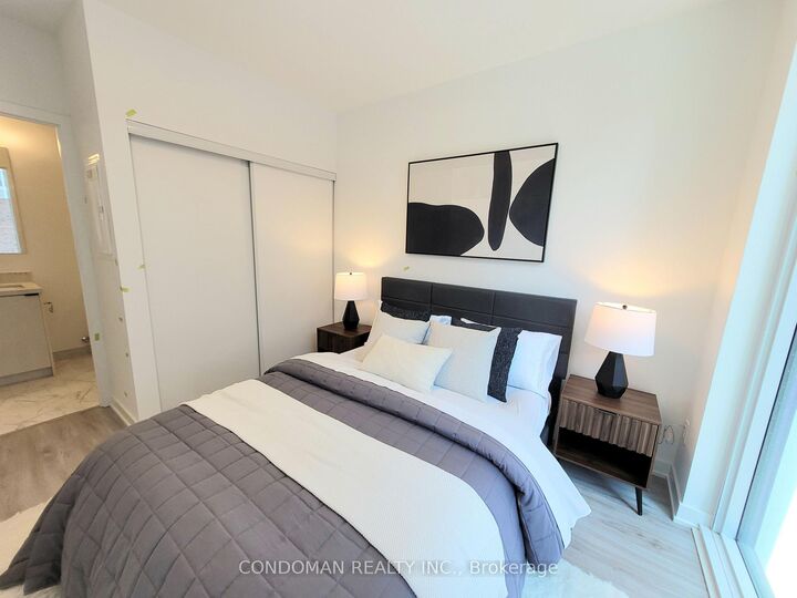 Property Photo:  252 Church Street 508  ON M5B 0E6 