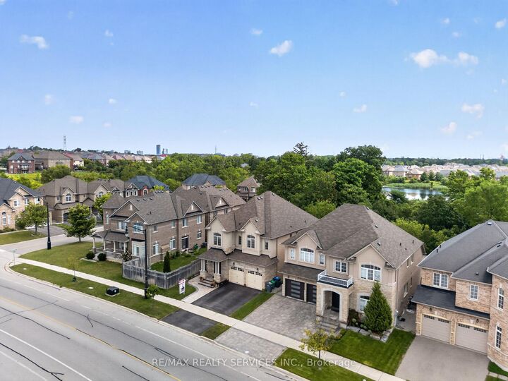 Property Photo: 15 Bonnie Braes Drive ON L6Y 0X5