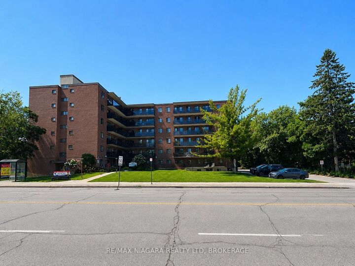 Property Photo: 550 King Street 503 ON L4R 3N1