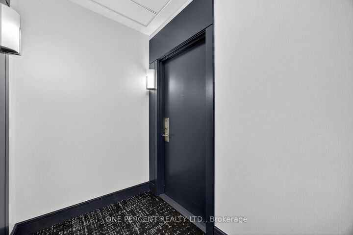 Property Photo: 55 De Boers Drive Ph11 ON M3J 0G5