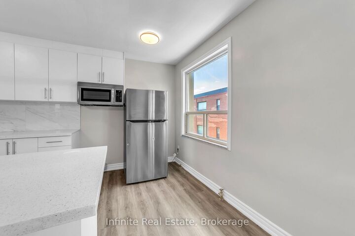 Property Photo:  896 Eglinton Avenue E 310  ON M4G 2L2 