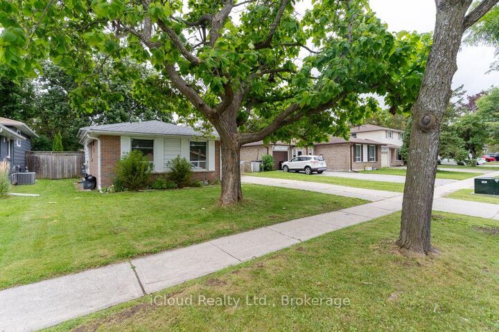 Property Photo:  229 Cook Street  ON L4M 4H4 