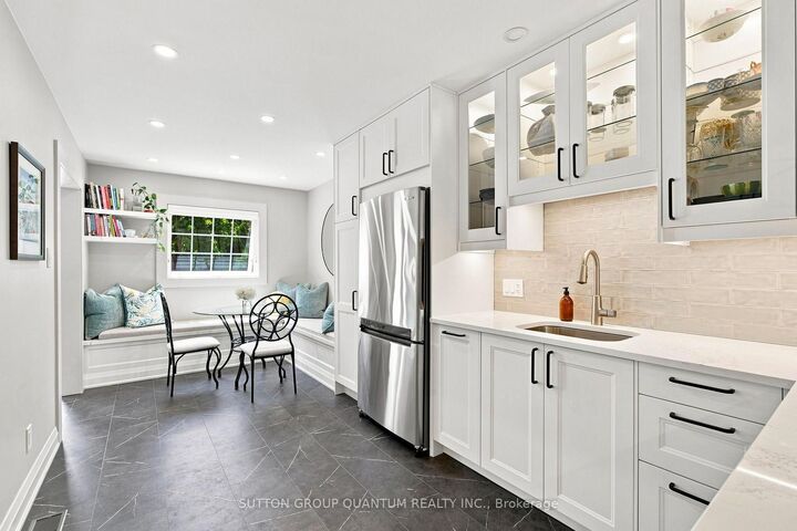 Property Photo:  531 Arlington Boulevard 531  ON L7N 2S5 