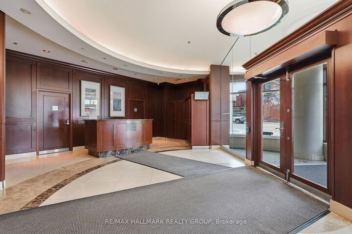 200 Rideau Street 809 — photo 1