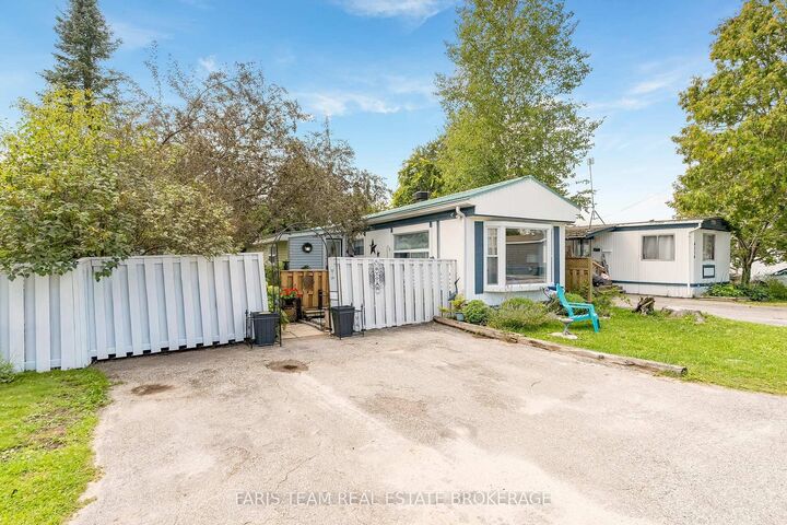 Property Photo:  4118 Ash Crescent  ON L3V 0V1 
