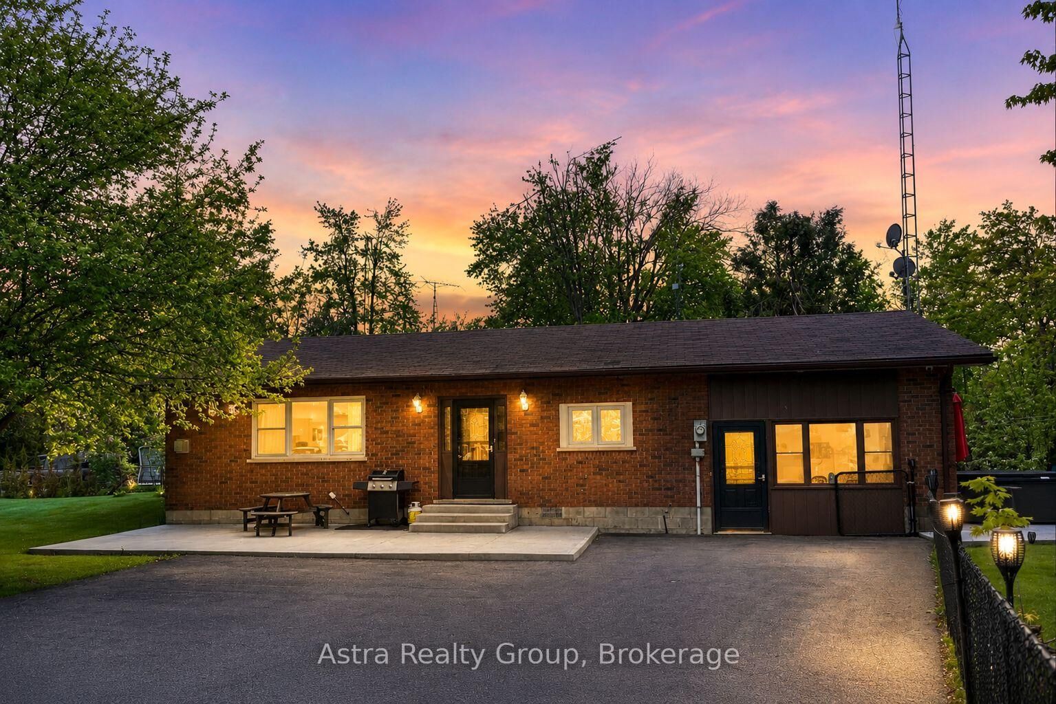 Property Photo: 21 Sackitt Road ON K0M 1N0