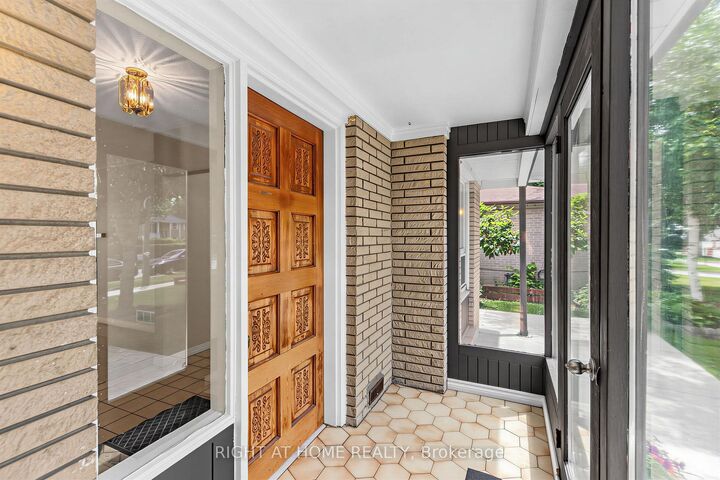 Property Photo: 12 Candlewood Crescent ON M3J 1G8