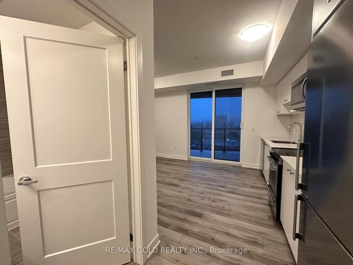 Property Photo:  312 Erb Street 501  ON N2L 1W3 