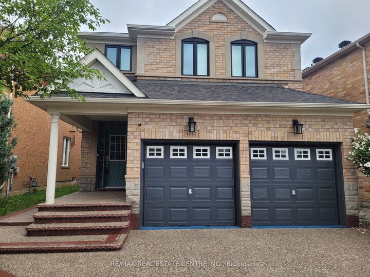 Property Photo:  3081 Mission Hill Drive  ON L5M 0B8 
