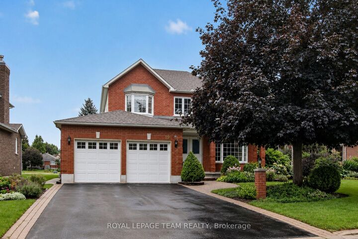 19 Slade Crescent — photo 1