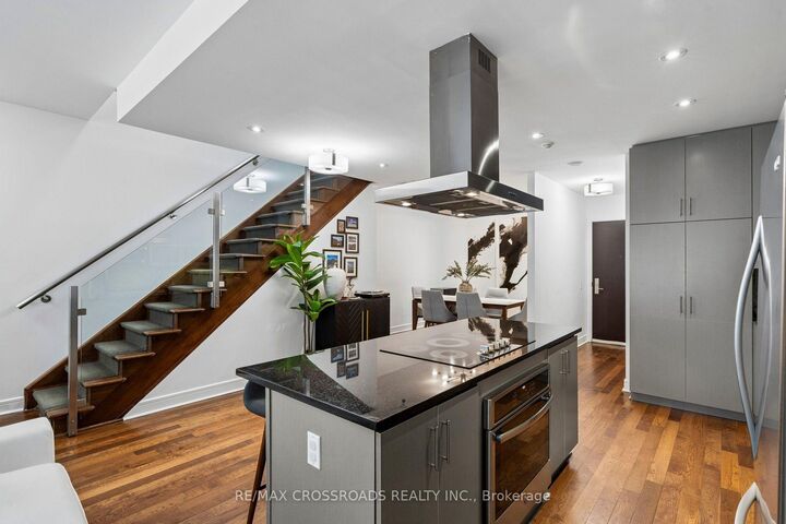 Property Photo: 116 George Street 107 ON M5A 3S2