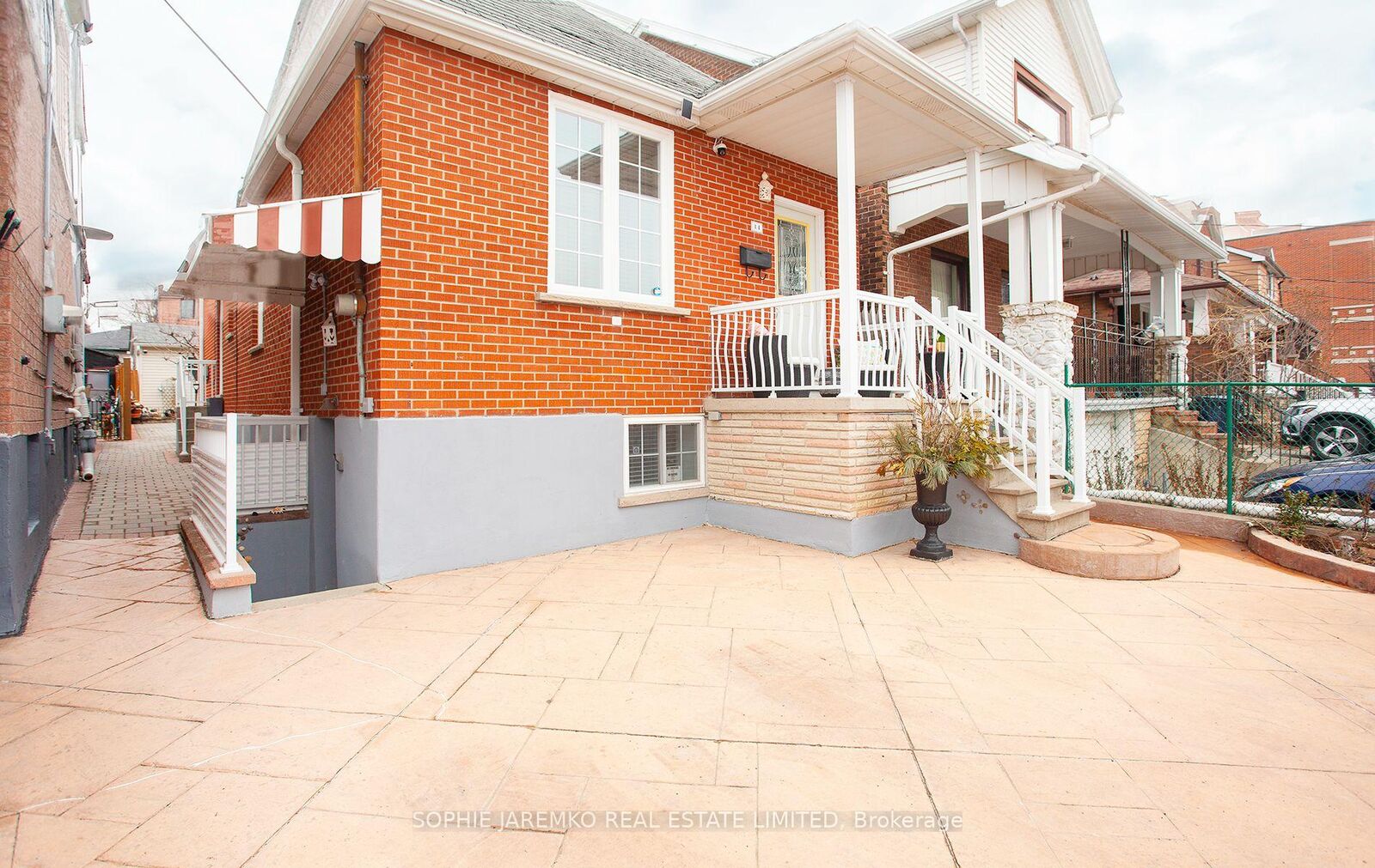 Property Photo:  14 Jesmond Avenue Basement  ON M6E 1V5 