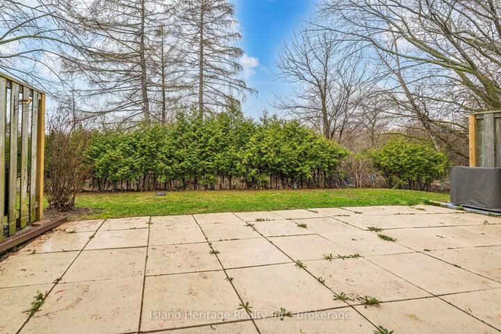 Property Photo: 730 Cedar Street 3 ON L1H 4M6