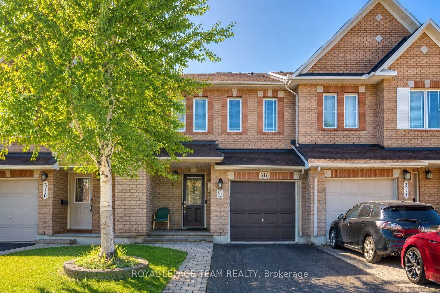 Property Photo:  316 Bryarton Street  ON K1C 7R5 