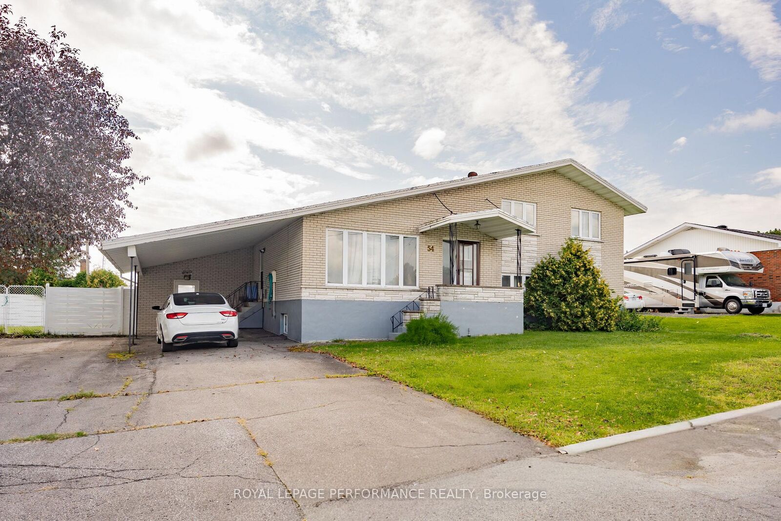 Property Photo: 54 Victoria Street W ON K0C 1A0