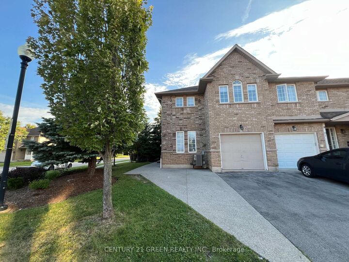 Property Photo: 4055 Forest Run Avenue 92 ON L7M 5B8
