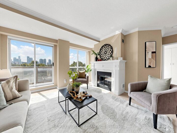 Property Photo: 1818 Bayview Avenue 701 ON M4G 4G6